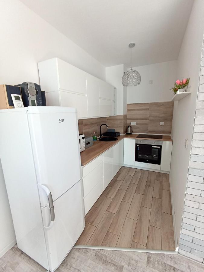 Apartament Na Kruczej Любін Екстер'єр фото